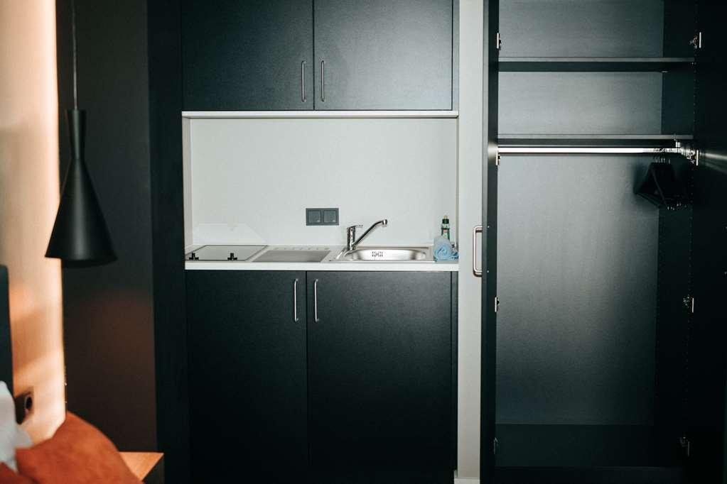 Juststay Ratingen Hotel & Apartments Oda fotoğraf