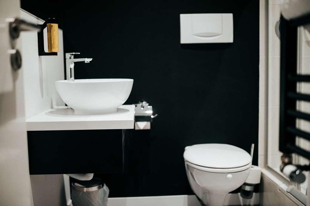Juststay Ratingen Hotel & Apartments Oda fotoğraf