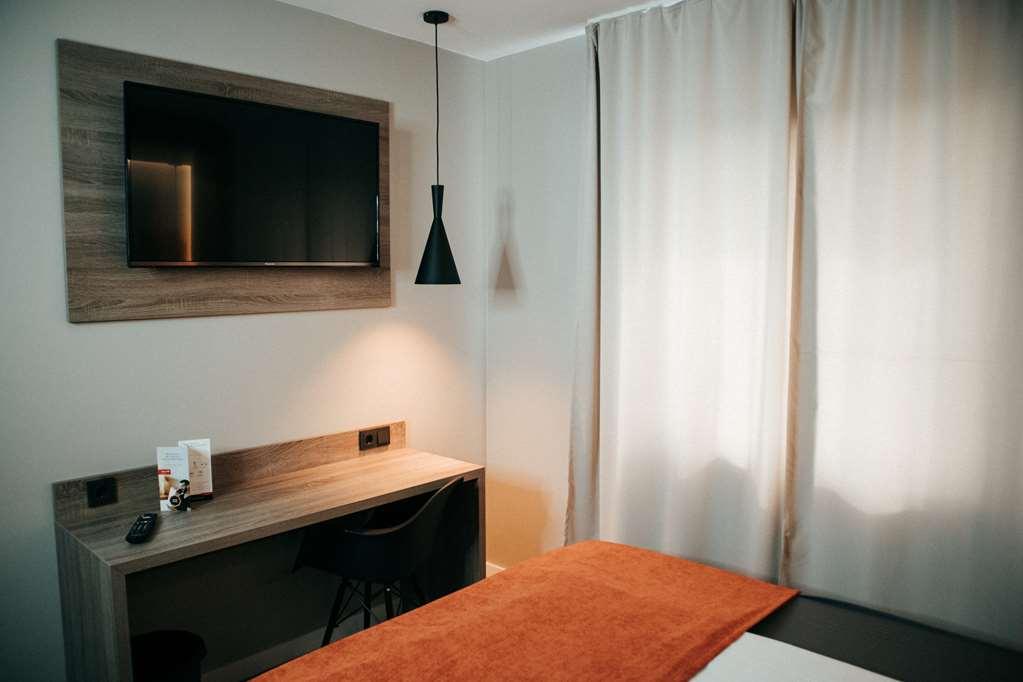 Juststay Ratingen Hotel & Apartments Oda fotoğraf