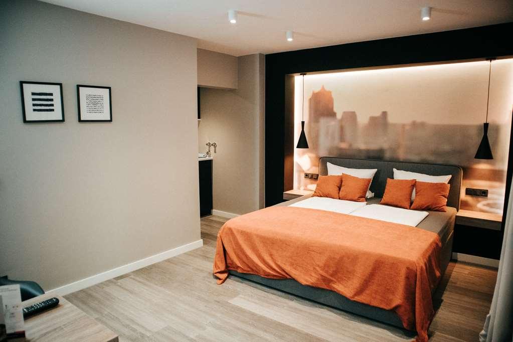 Juststay Ratingen Hotel & Apartments Oda fotoğraf